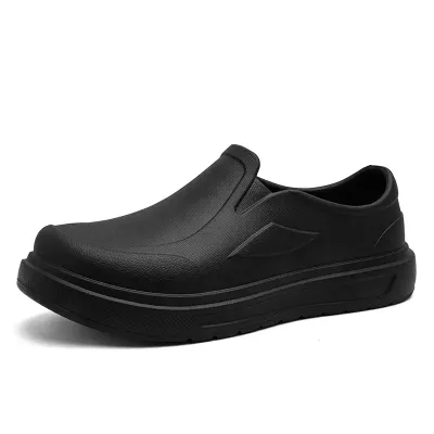 WATERPROOF AND LIGHTWEIGHT SHOES